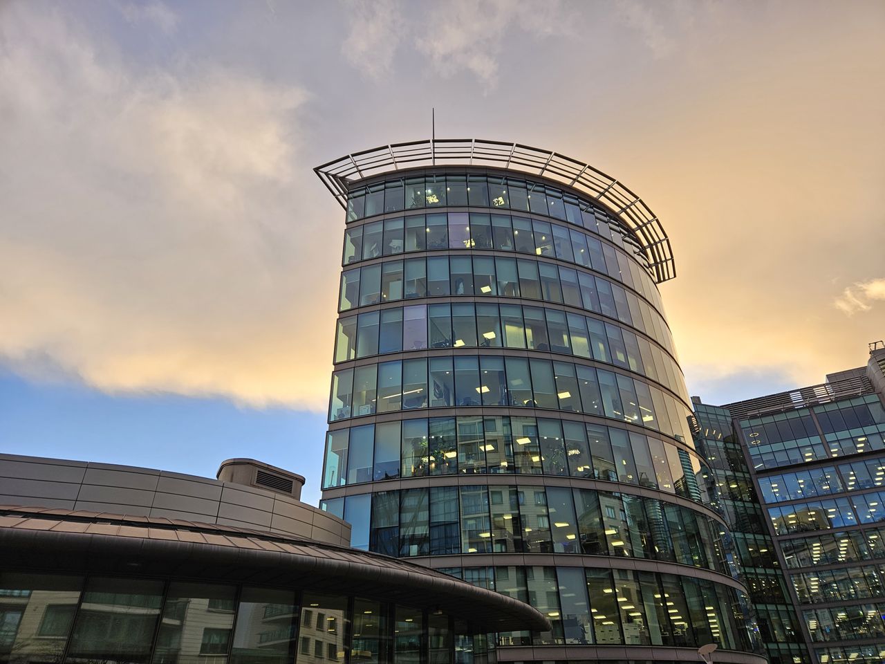 Image of Paddington basin taken on a Samsung Galaxy S23 Plus