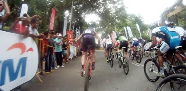The start of one of the cross country stages of the LIMBC