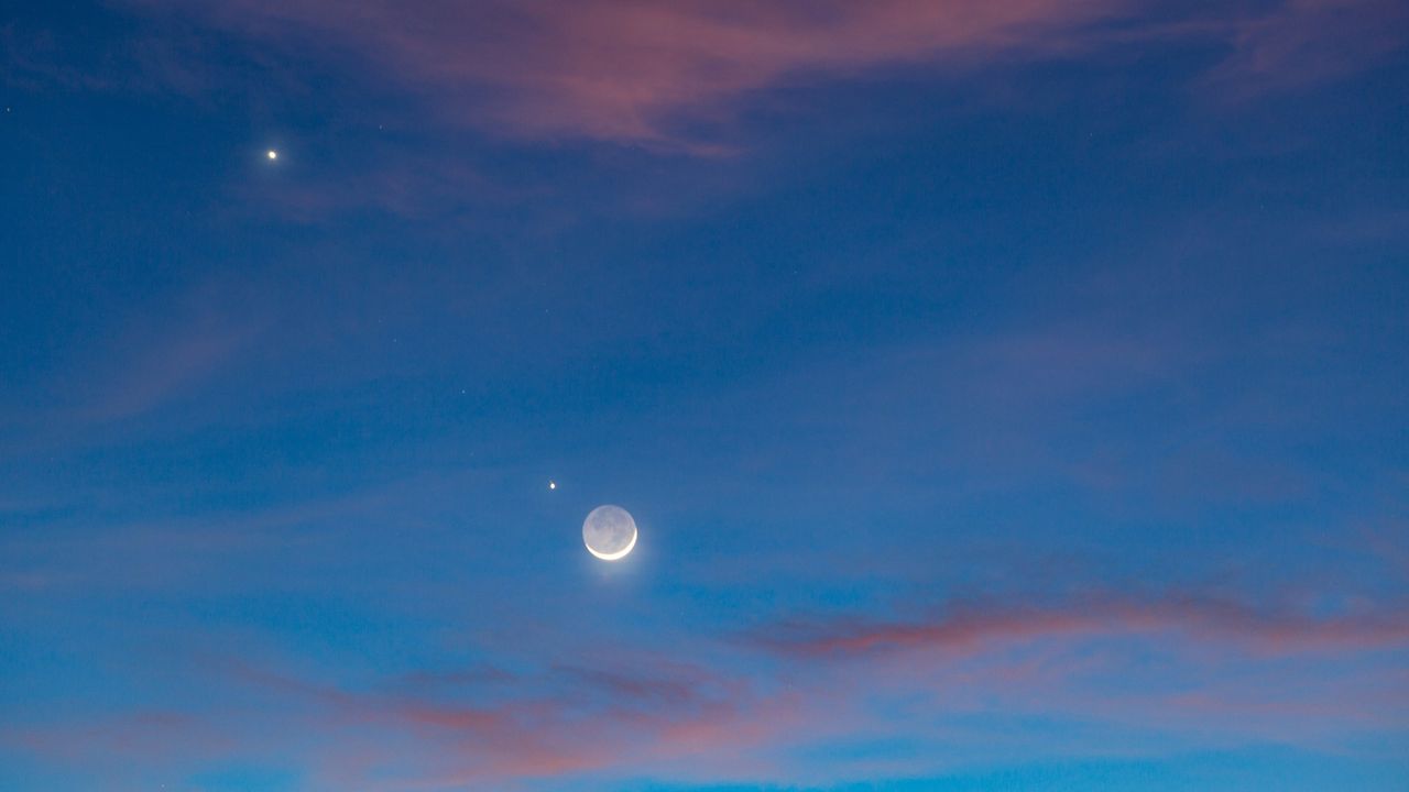 3 planets will put on a sky show in May — when and how to see them