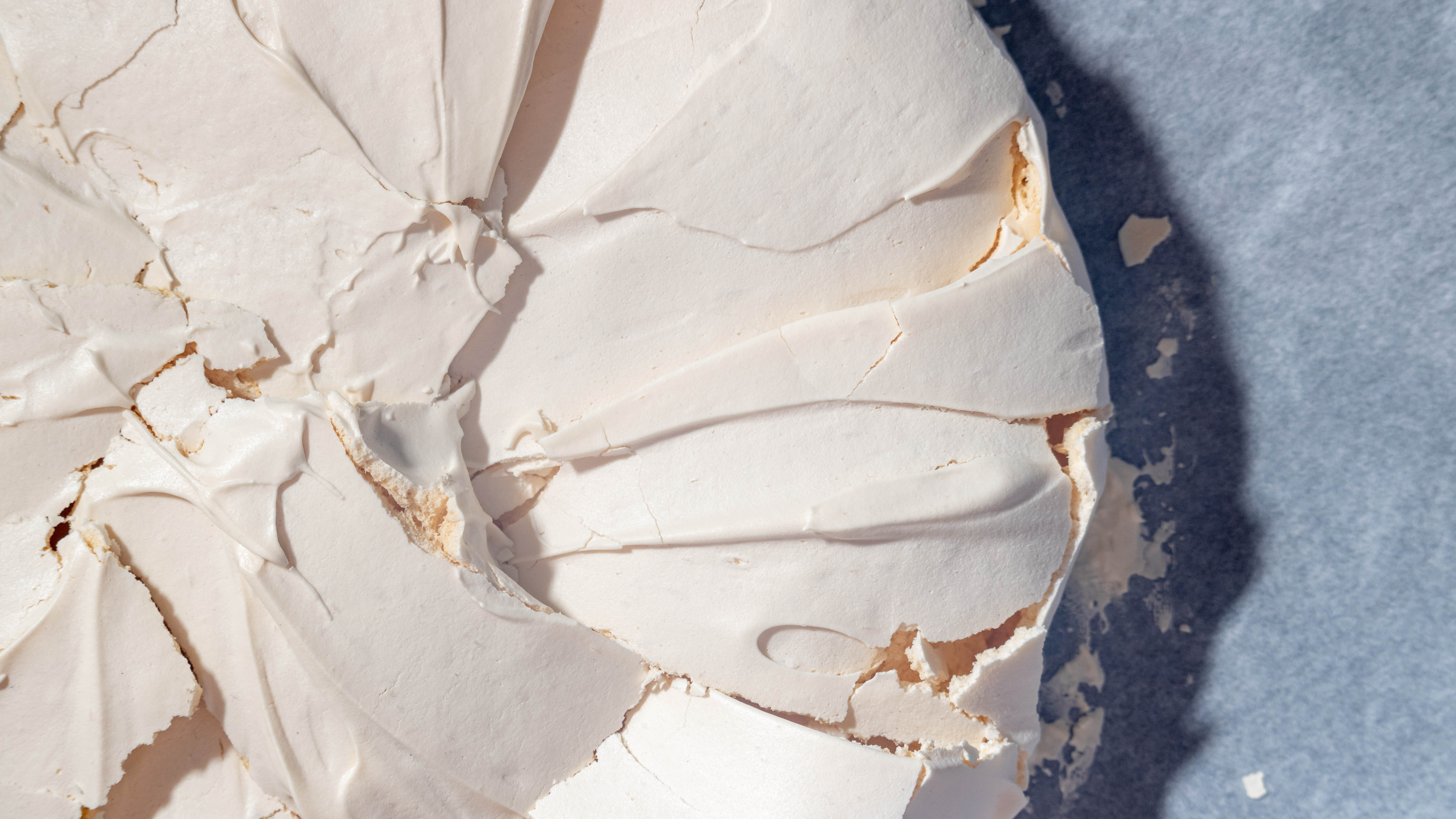 a cracked meringue