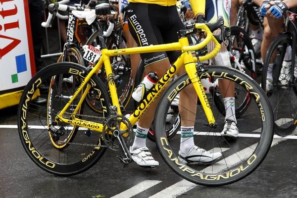 Thomas Voeckler got a special bike shipped in for his stint in yellow.