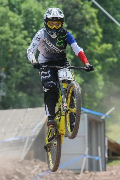 Myriam Nicole (Commencal/Riding Addiction) takes a straight line over a jump...