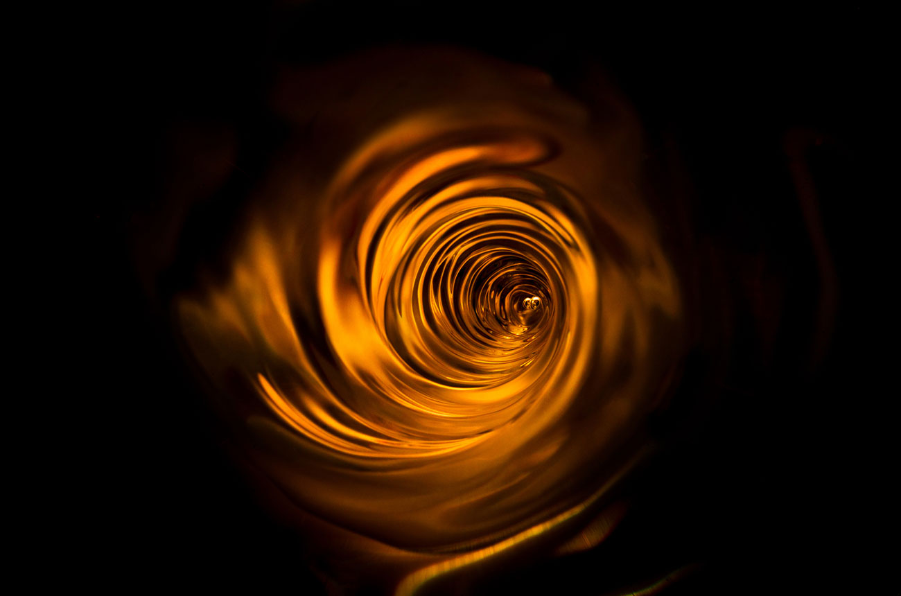 whisky, vortex image