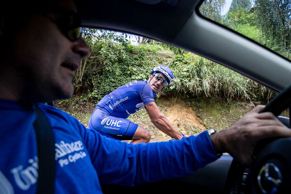 New director Sebastian Alexandre, formerly of Jamis, talks with Lucas Sebastian Haedo