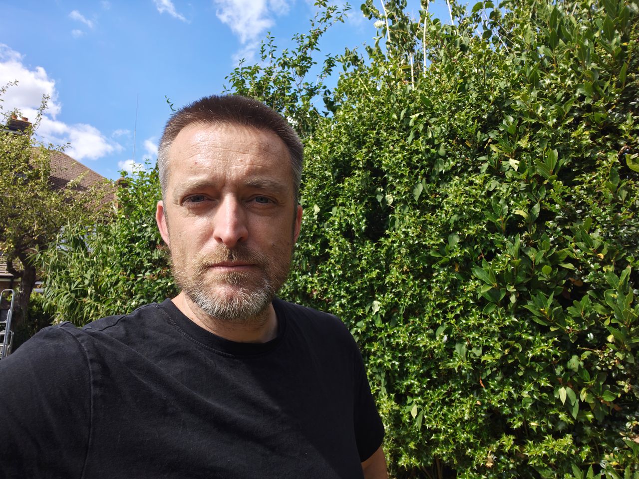 Motorola Razr 70 Ultra selfie samples