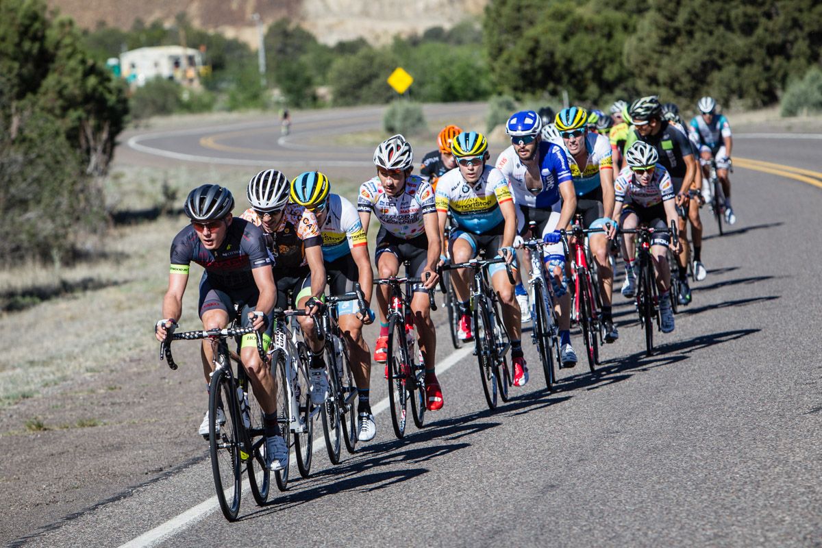 A large break gets off the front of the men&rsquo;s field early in the day