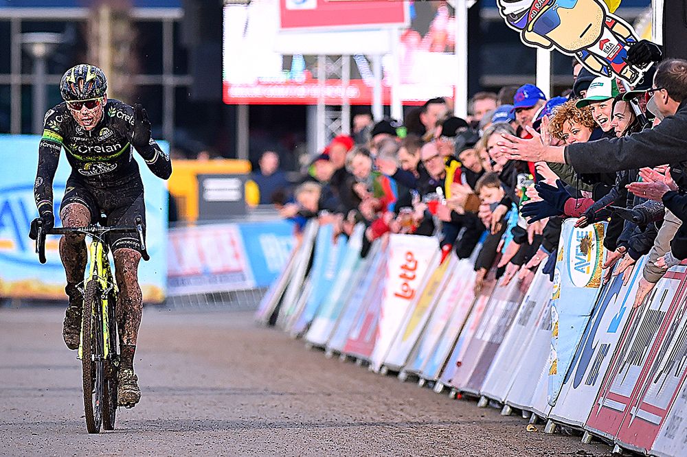 Sven Nys comes in for fourth