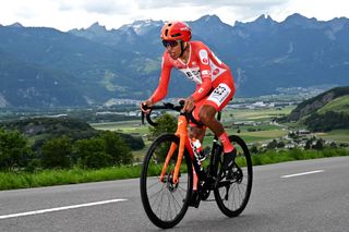 Tom Pidcock and Egan Bernal show Tour de France leadership form at Tour de Suisse 