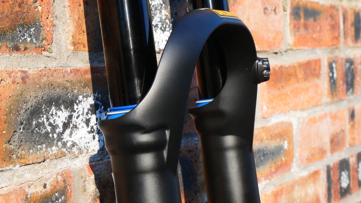 &Ouml;hlins RXF34 m.2 lowers and seals