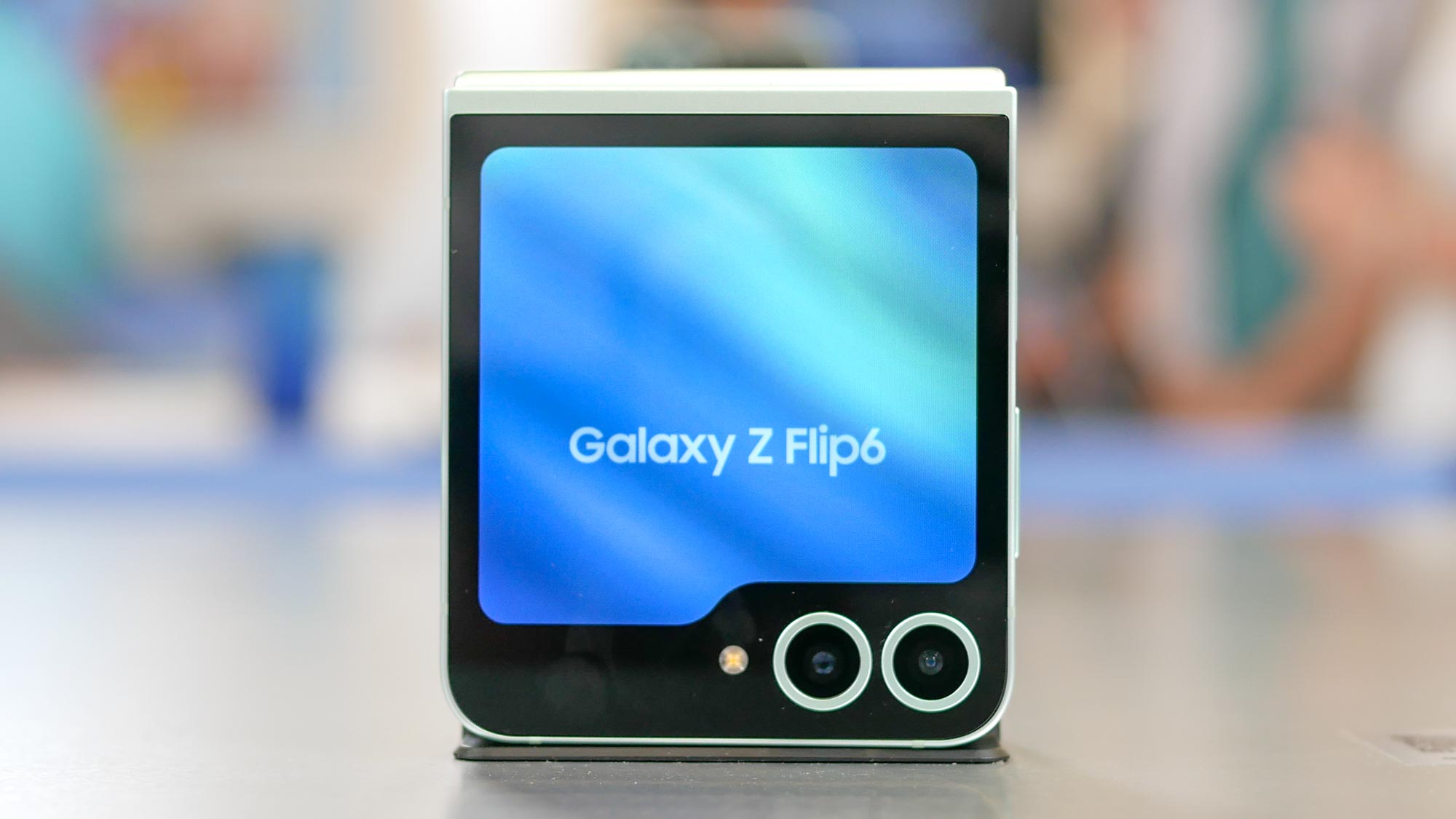 Samsung Galaxy Z Flip 6 hands-on.