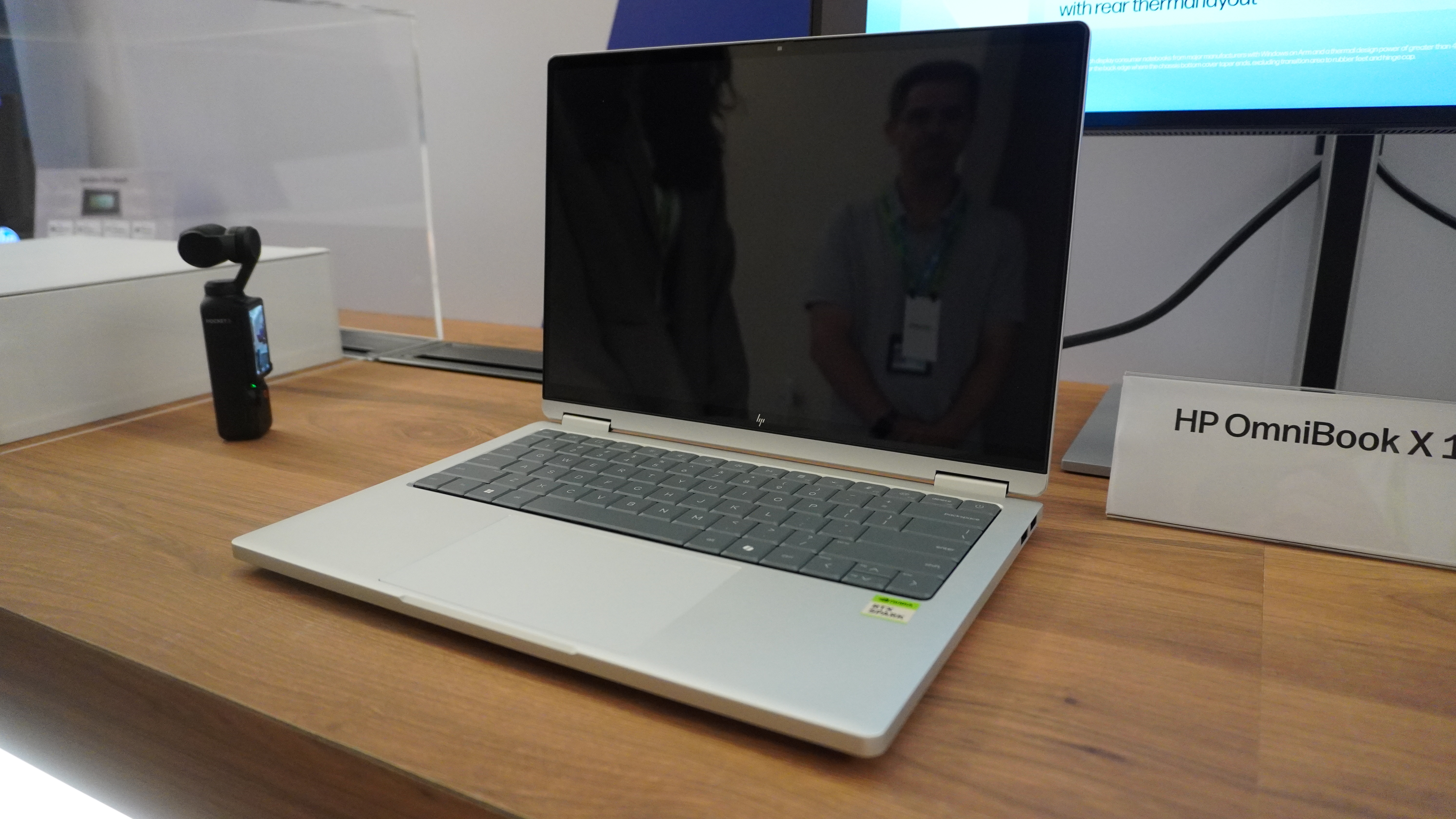 HP Omnibook X 14