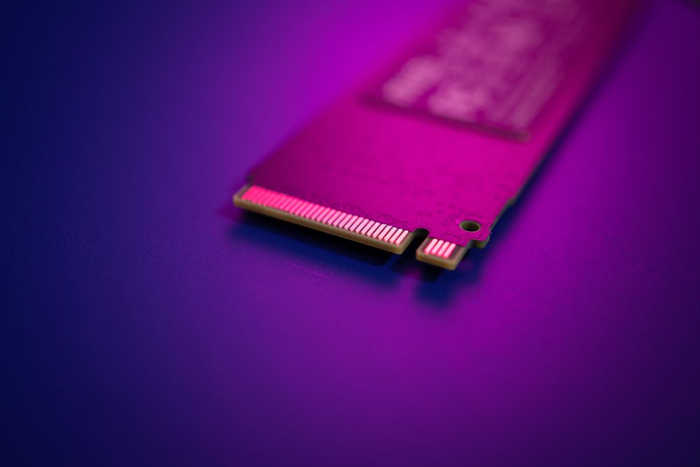 NVMe connector