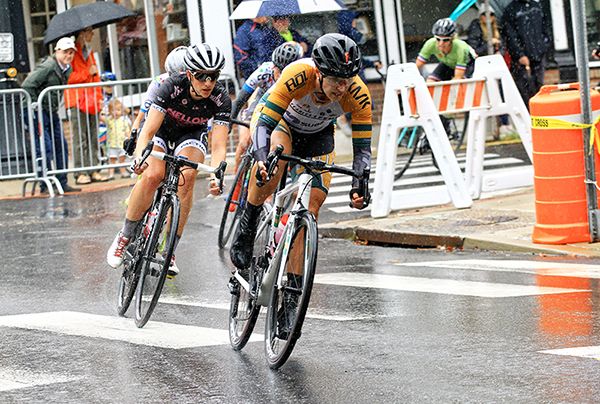 Current Australian National Crit Champion, Beck Wiasak (Fearless Femme Racing) senses the urgency