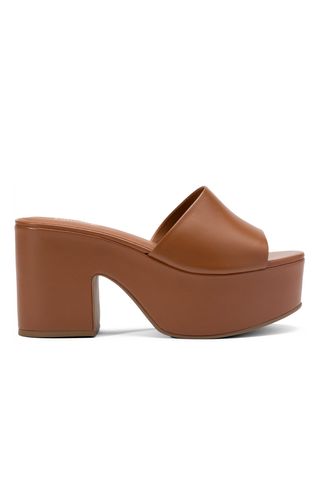 Miso Platform Sandal in Caramel Leather