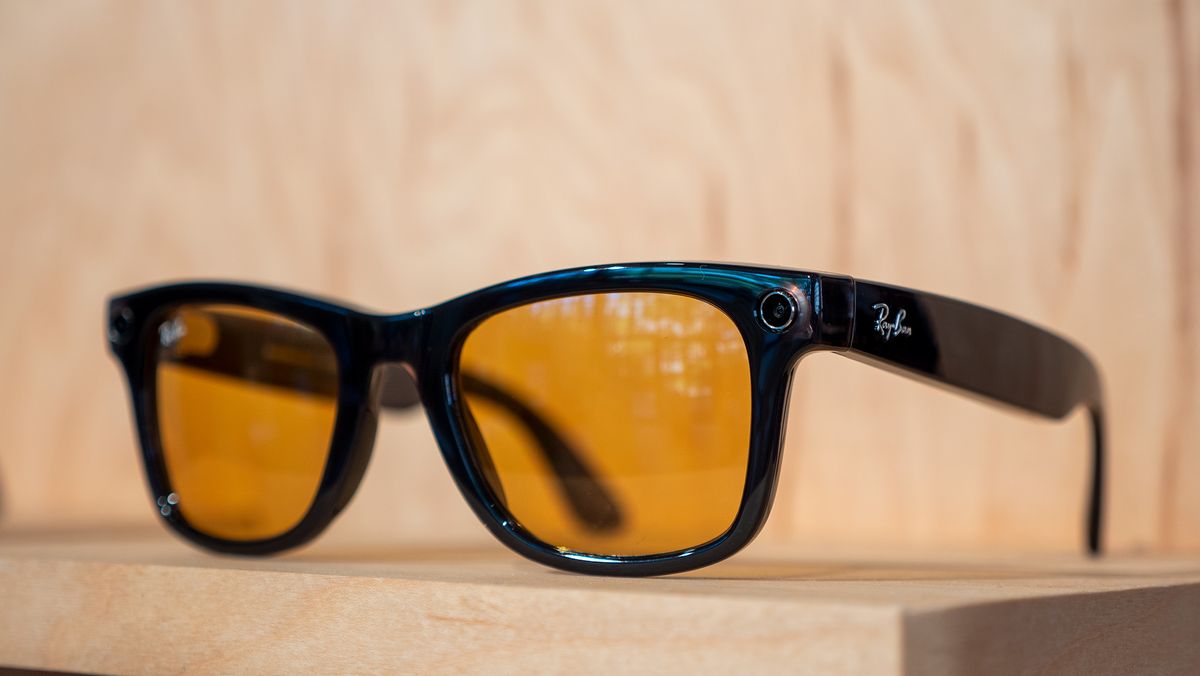 The new wider camera on Ray-Ban Meta smart glasses