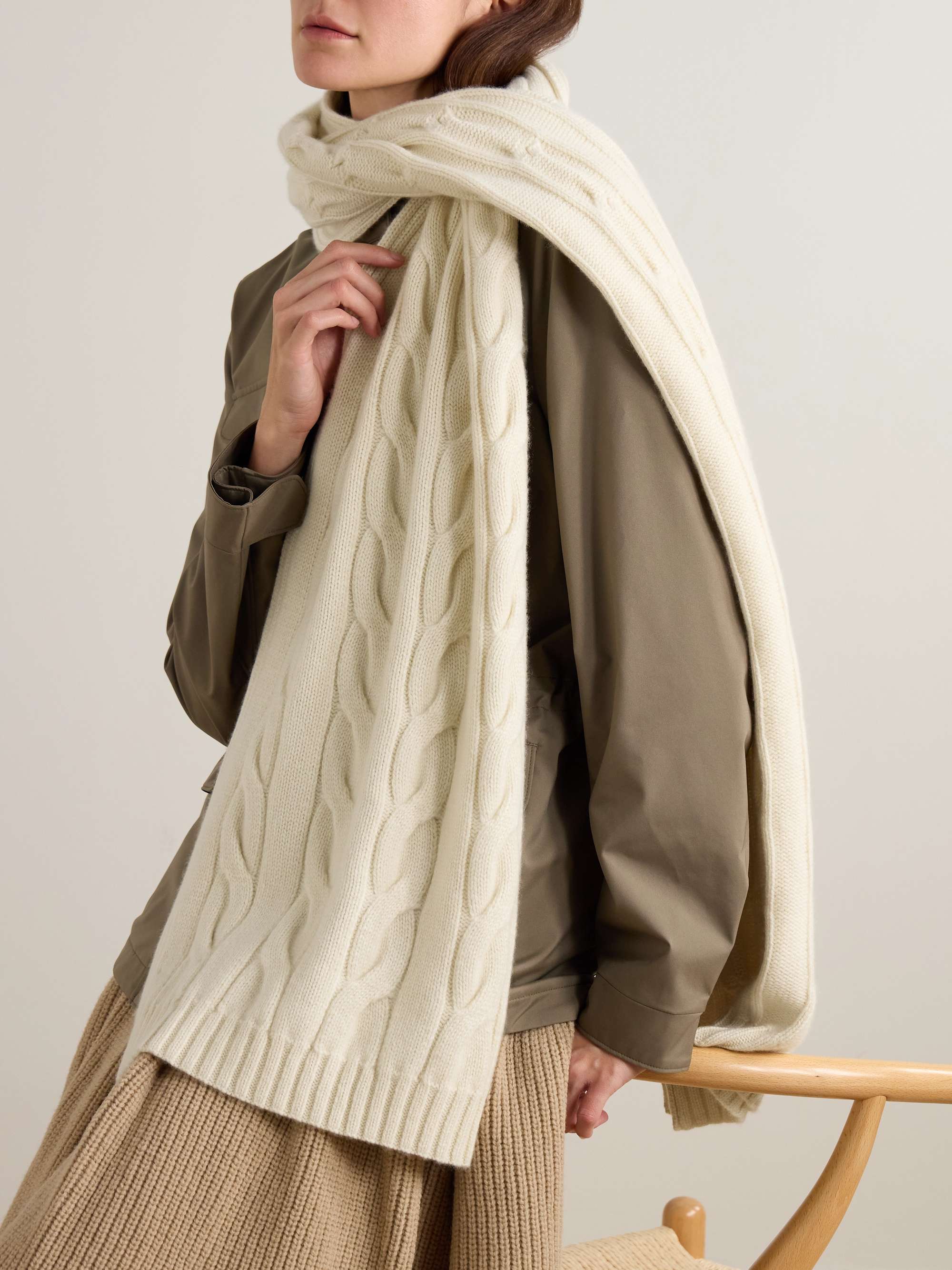 Cable-Knit Cashmere Scarf