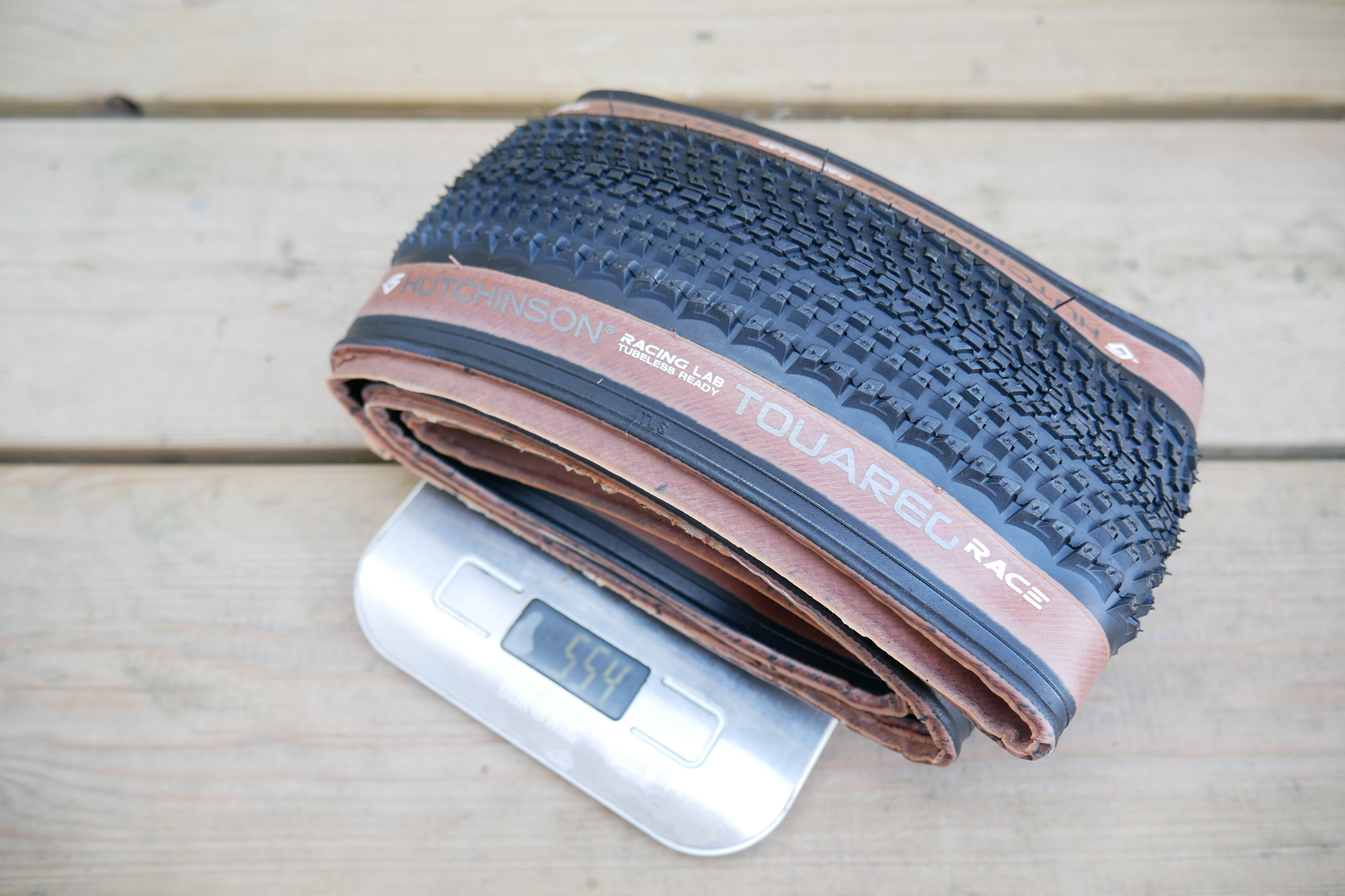 Hutchinson Touareg Race sat on some small silver scales which read 554 grams/2.1oz