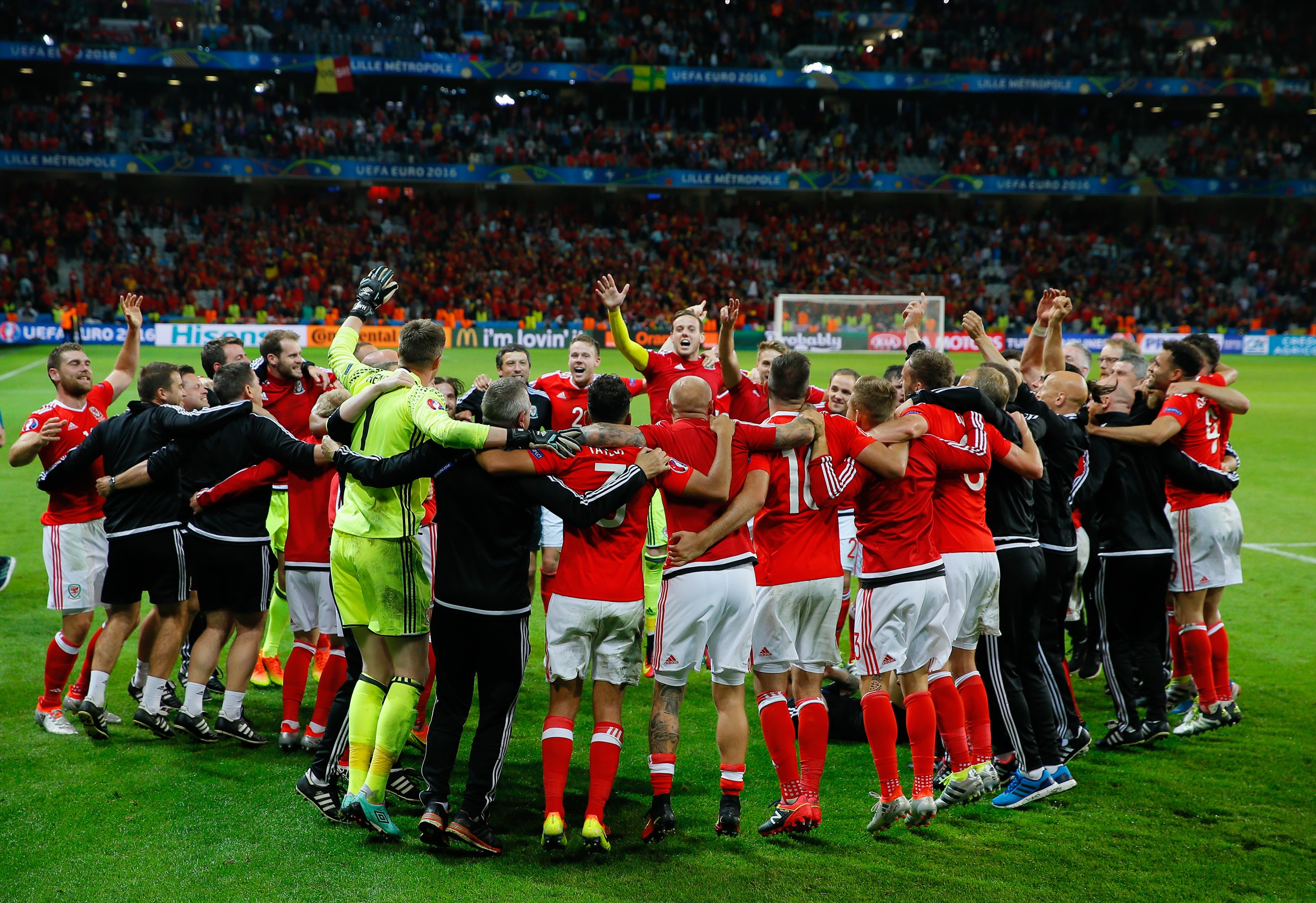 LILLE, FRANCE - JULY 1: Players of Wales celebrate the victory following the UEFA Euro 2016 quarter final match between Wales and Belgium at Stade Pierre-Mauroy on July 1, 2016 in Lille, France. (Photo by Evren Atalay/Anadolu Agency/Getty Images)