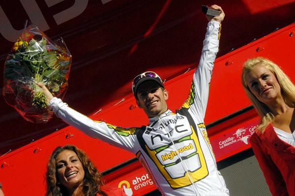 Greg Henderson celebrates on the podium after winning stage 3 of the Vuelta.