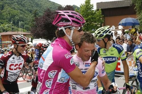 Alessandro Petacchi (Milram) with Danilo Di Luca (Liquigas).