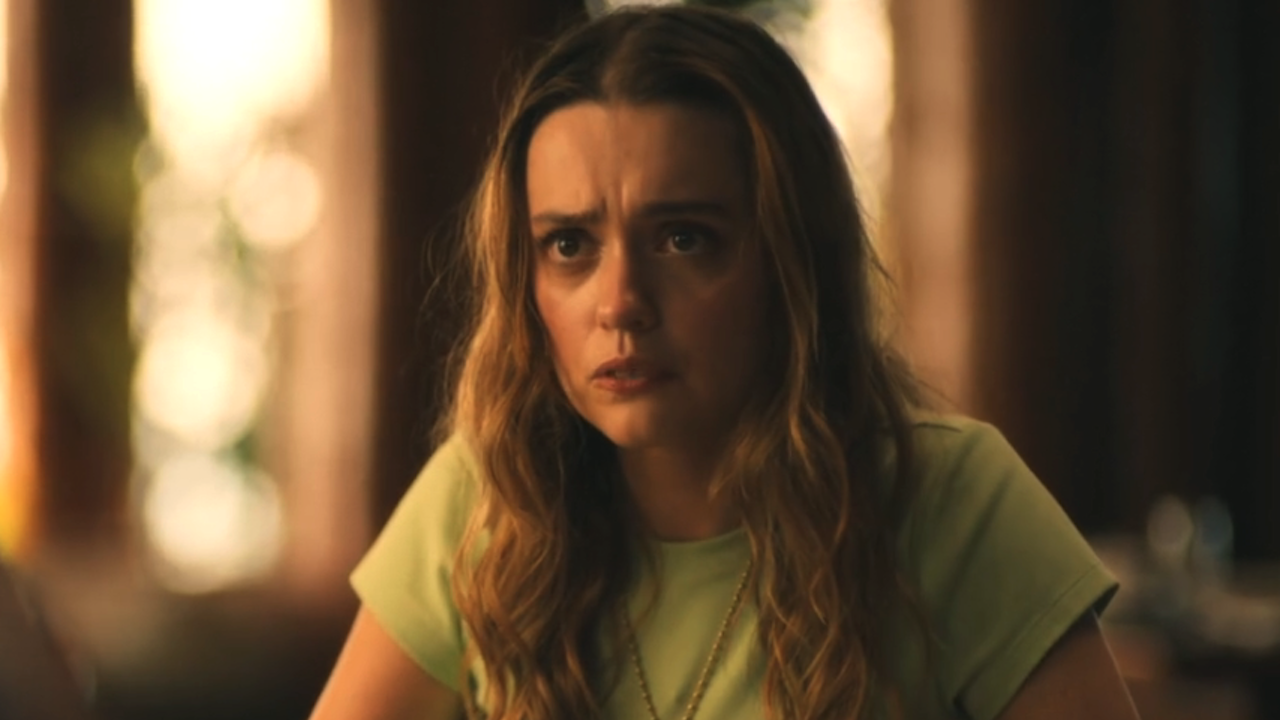 Aimee Lou Wood looking concerned in The White Lotus Season 3 finale