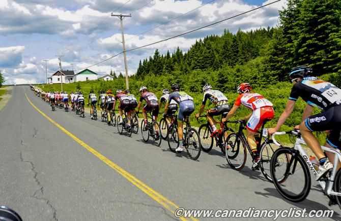 The peloton well strung out