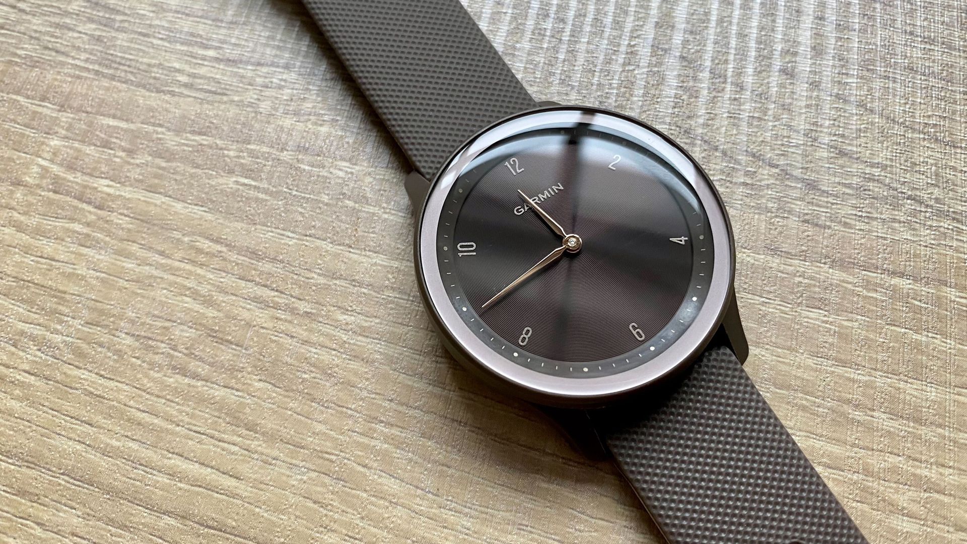 Garmin Vivomove Sport review (handson) Tom's Guide