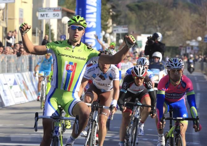 Peter Sagan (Cannondale) wins in Camaiore.