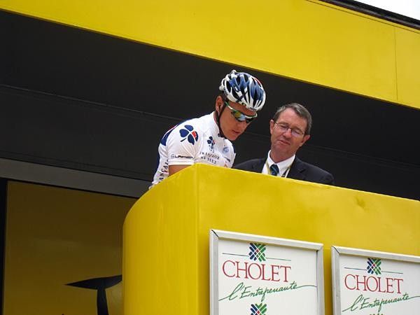 Philippe Gilbert (Fran&ccedil;aise des Jeux) signs in