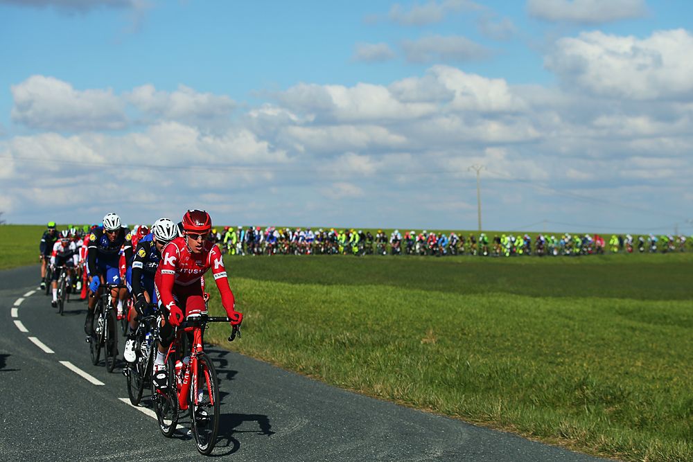 Blue skies over stage 4 of Paris-Nice