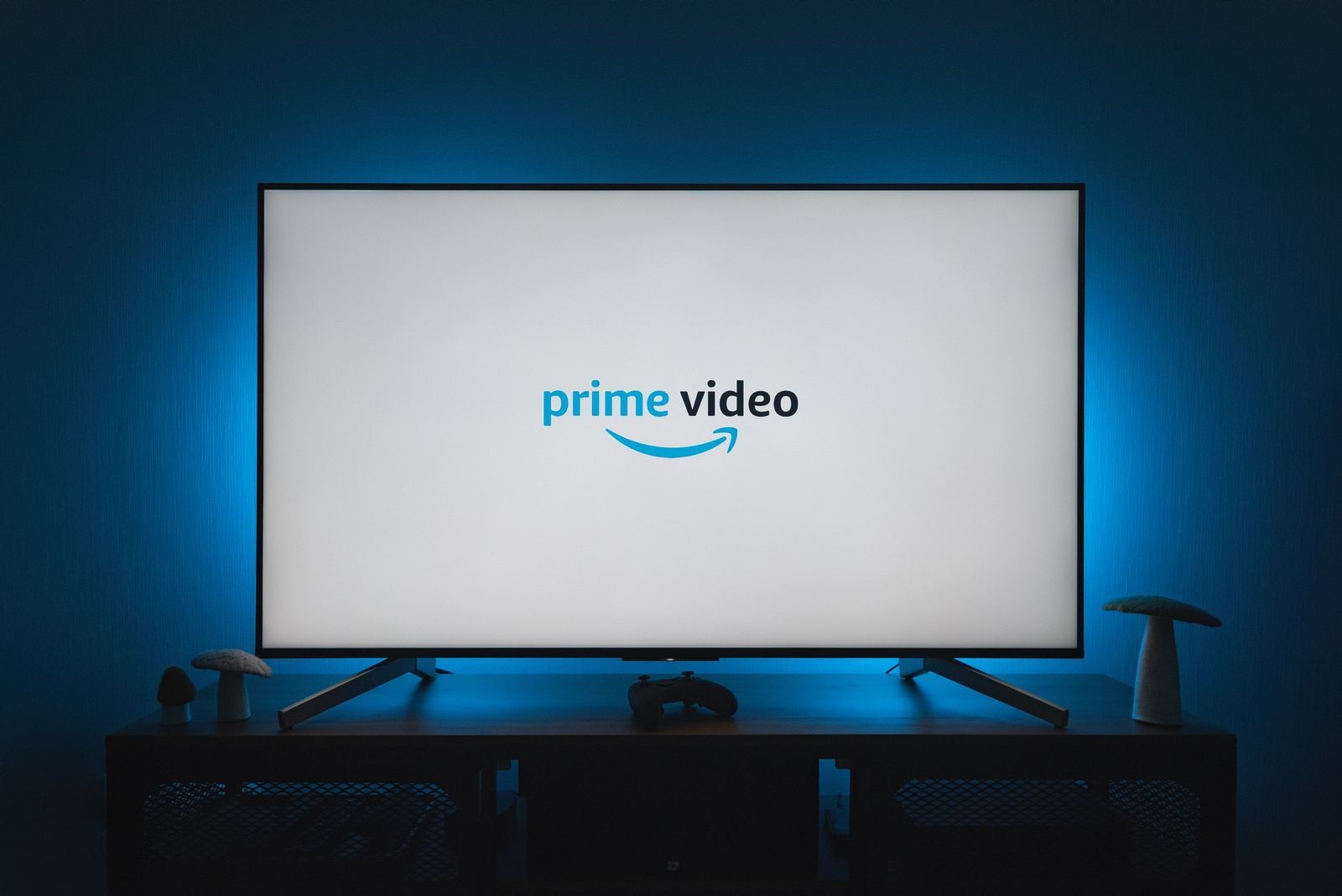 Netflix vs Amazon Prime which is better for you? Livingetc