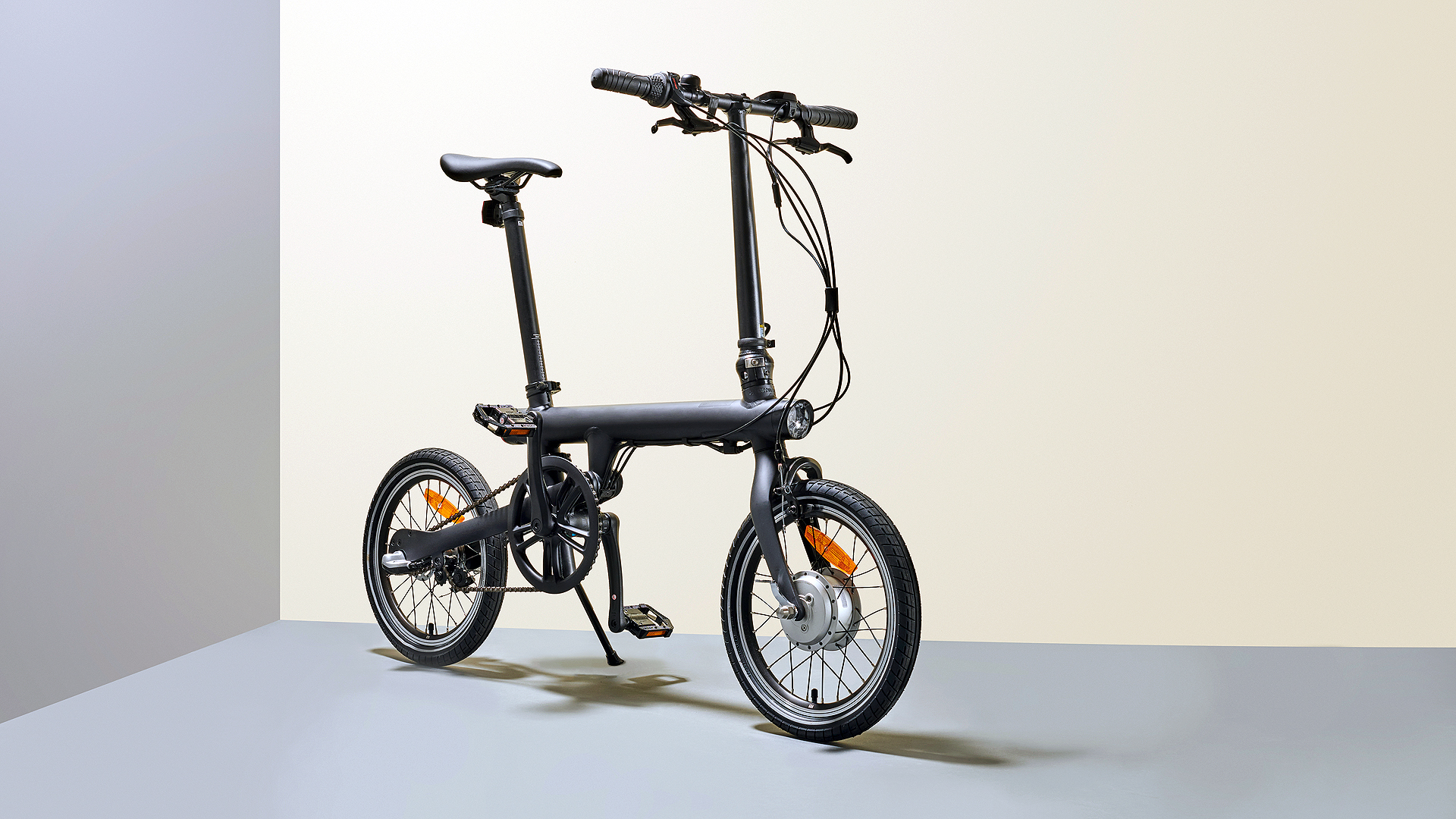 Xiaomi's new QiCycle foldable electric bike launched; made up of carbon  fibre - BikeWale