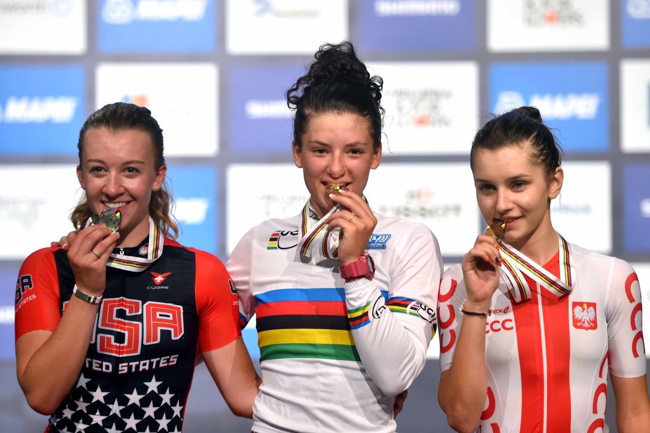 The junior women's road race podium in Richmond: Emma White, Chloe Dygert (USA) and Agnieszka Skalniak (Poland)