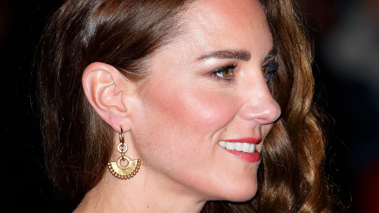 Kate Middleton&#039;s 18ct gold Missoma earrings