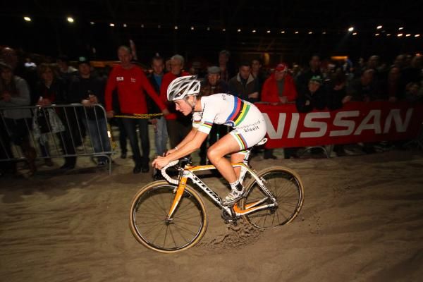 Marianne Vos in control.