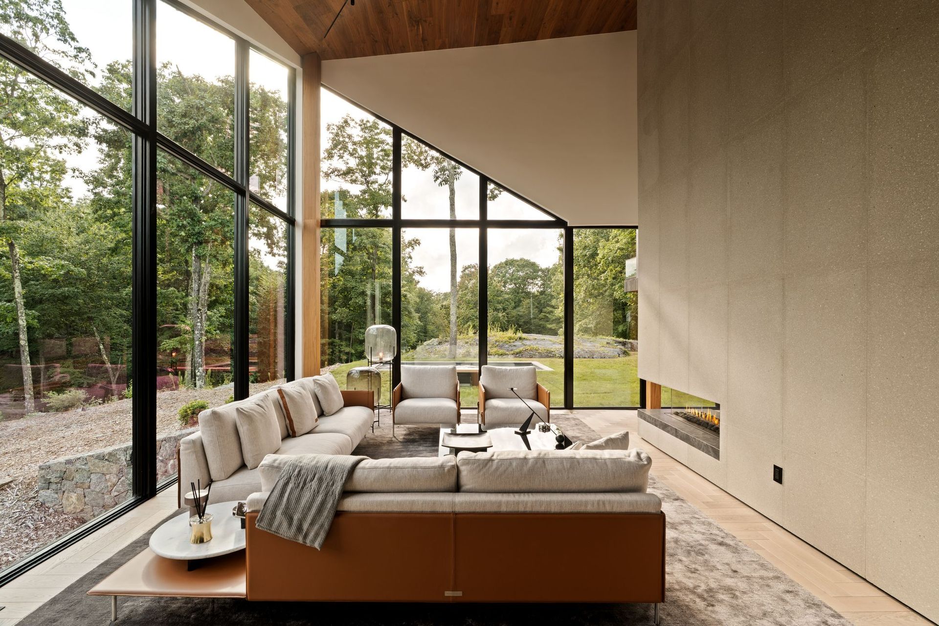 Sitting room and dining room at Sylvan Rock