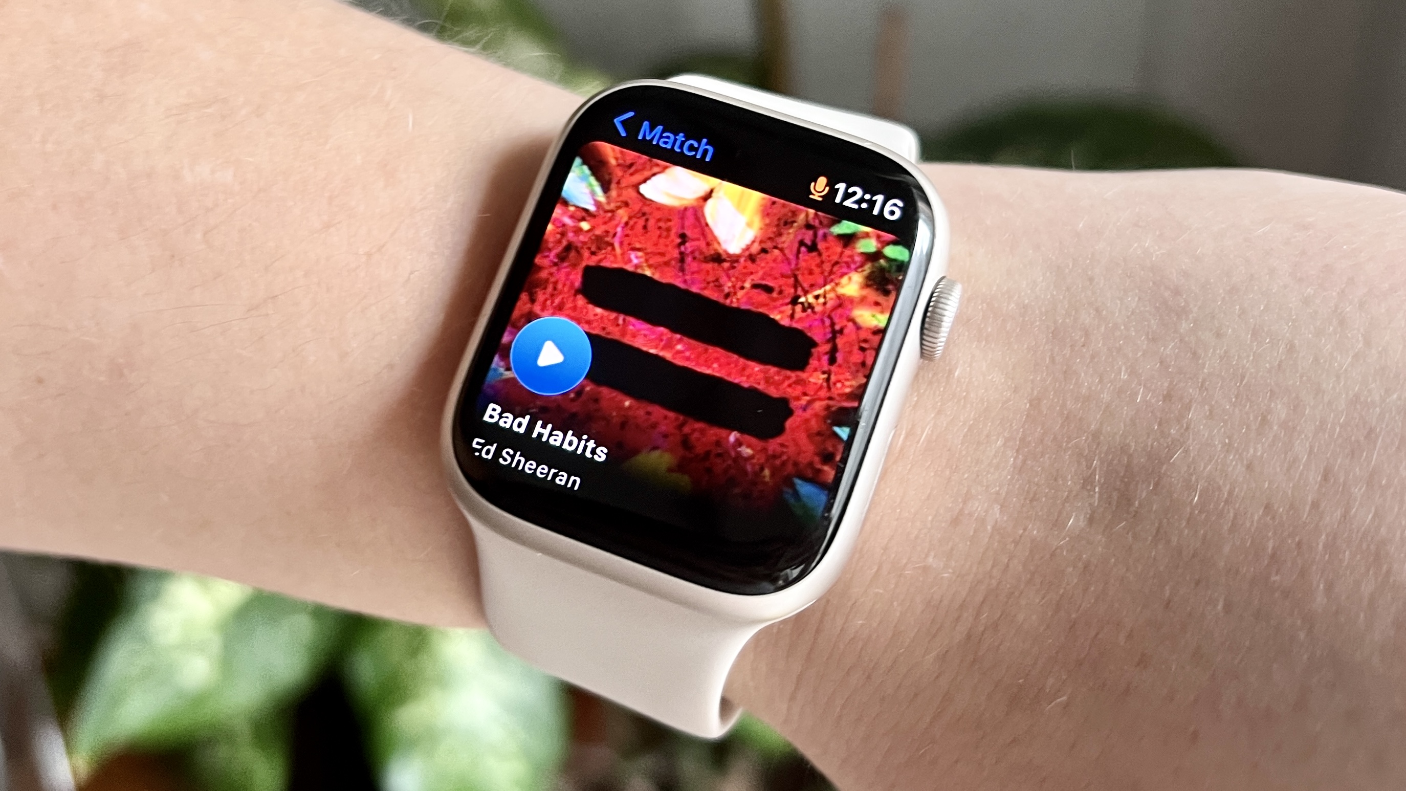 Apple Watch shazam song tag