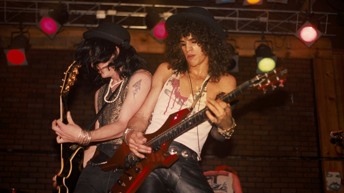 Slash&#039;s B.C. Rich Warlock