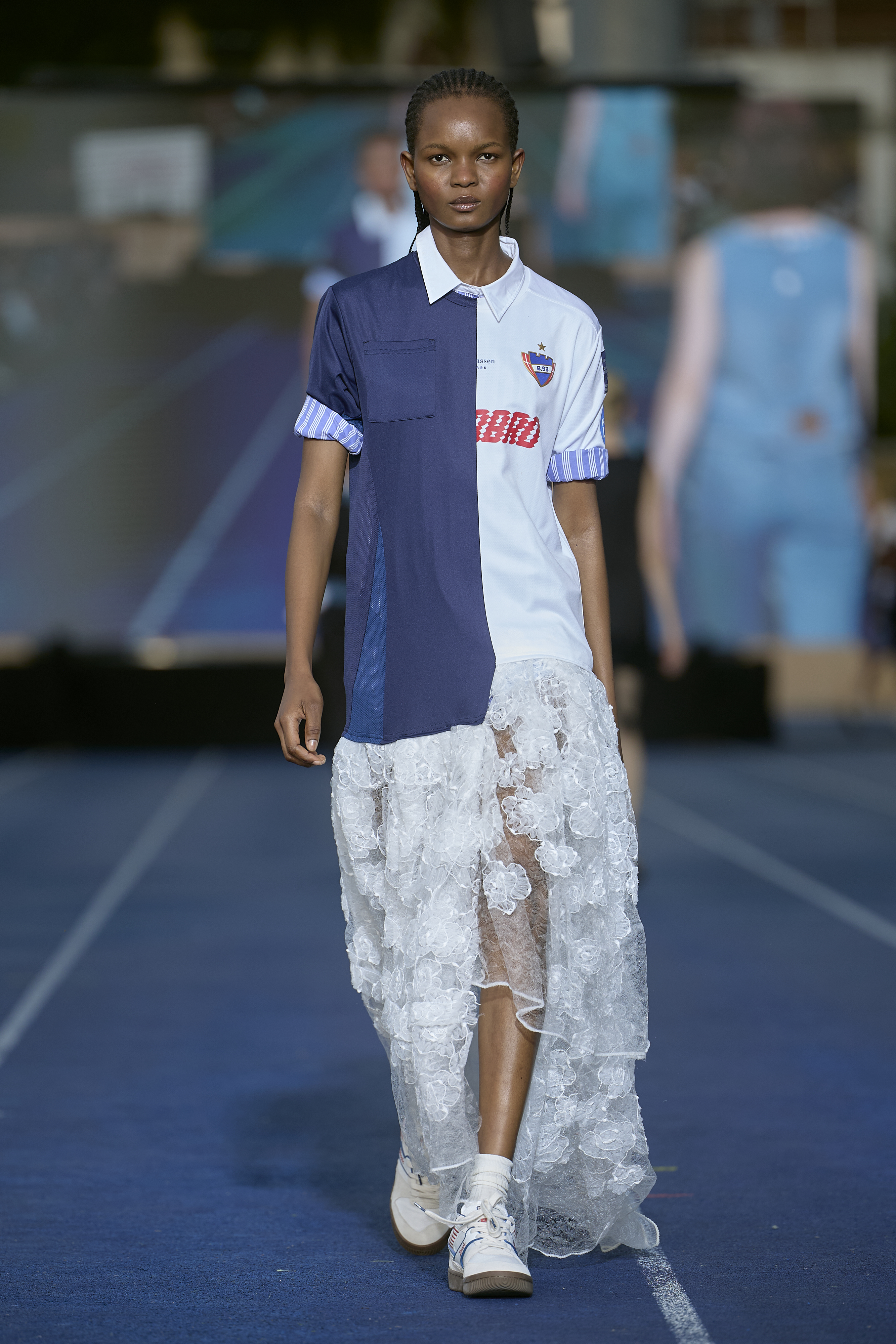 baum und pferdgarten football top runway