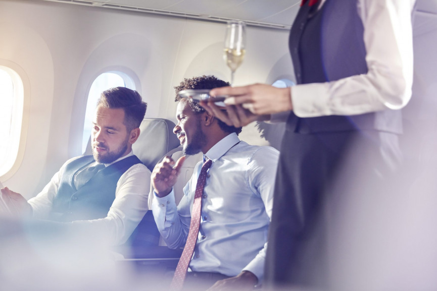 10-easy-hacks-to-beat-jet-lag-according-to-a-doctor-2-1556648953-D3z5-column-width-inline
