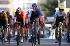 Ethan Vernon sprints at the Volta a Catalunya