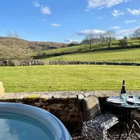 Harthill Hall Cottage, Stanton in PeakDistance to Chatsworth: Harthill Hall Cottage, Stanton in PeakDistance to Chatsworth: