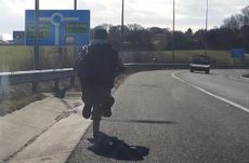 Motorway cyclist M1