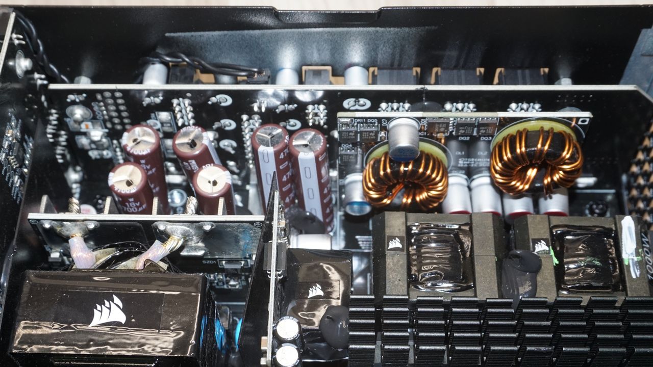 Corsair HX1000i Shift PSU