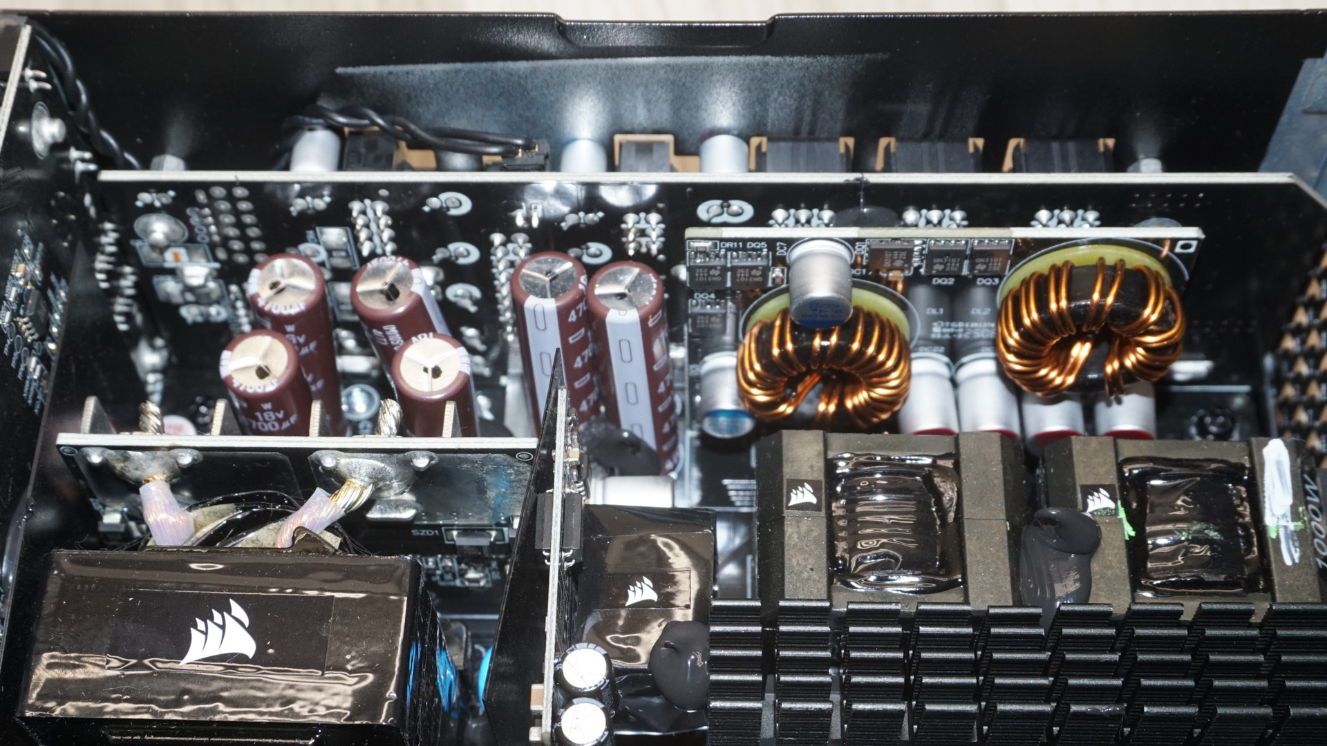 Corsair HX1000i Shift PSU