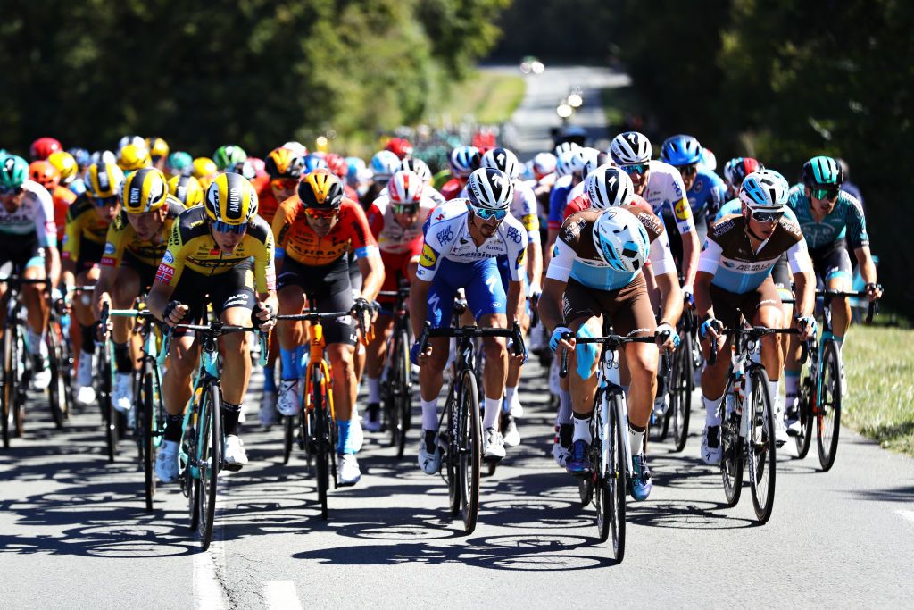 SAINTMARTINDERE FRANCE SEPTEMBER 08 Amund Grondahl Jansen of Norway and Team Jumbo Visma Damiano Caruso of Italy and Team Bahrain Mclaren Julian Alaphilippe of France and Team Deceuninck QuickStep Nans Peters of France and Team Ag2R La Mondiale Peloton during the 107th Tour de France 2020 Stage 10 a 1685km stage from ile dOleron Le Chateau dOleron to ile de Re Saint Martin de Re TDF2020 LeTour on September 08 2020 in Saint Martin de Re France Photo by Michael SteeleGetty Images