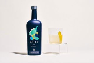 Artet non-alcoholic cannabis drink