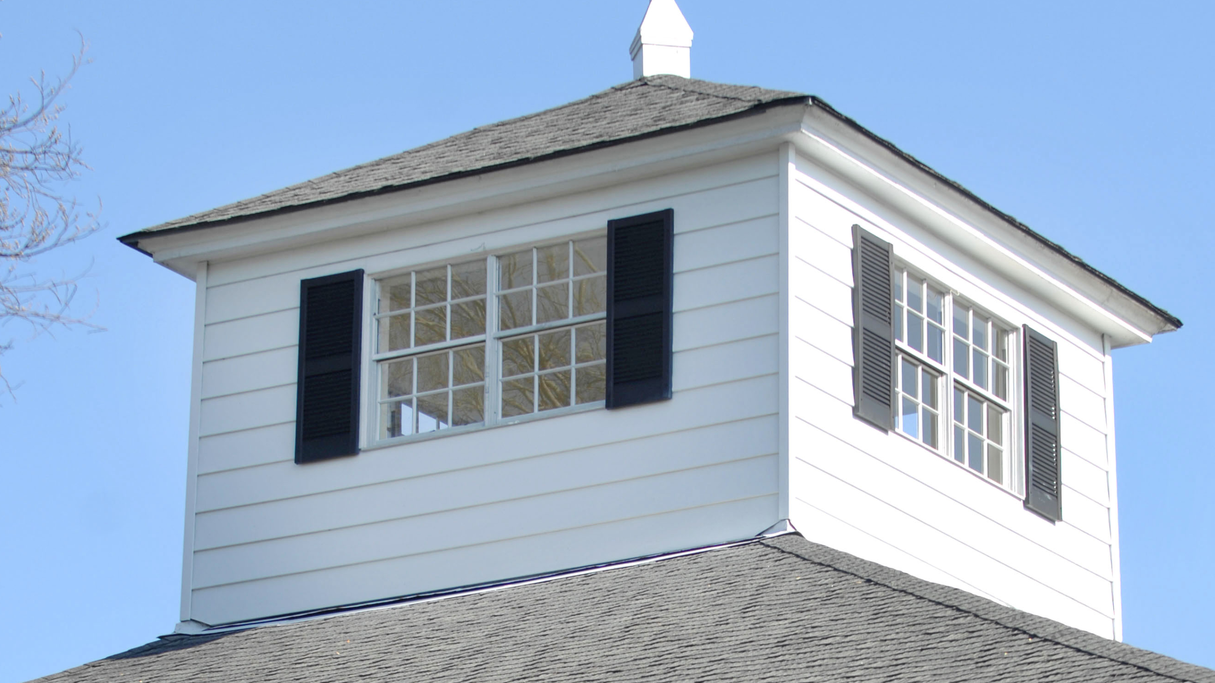 The cupola above the Crow's Nest