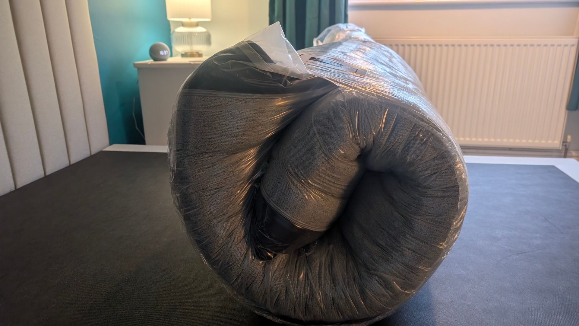 Testing the Simba Hybrid Pro in Liz's room