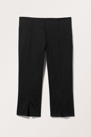 Capri pants with slit